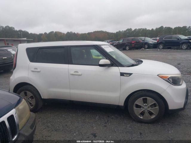 Kia Soul Image 16