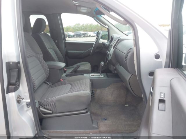 Nissan Frontier Se Image 6