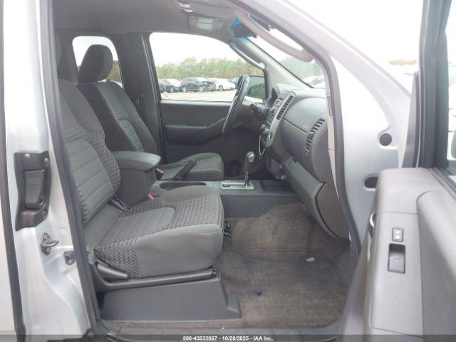 Nissan Frontier Se Image 6