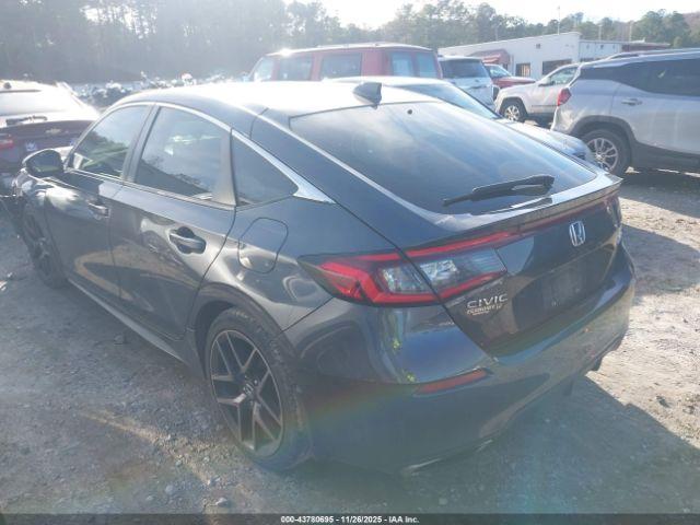 Honda Civic Sport Touring Image 4