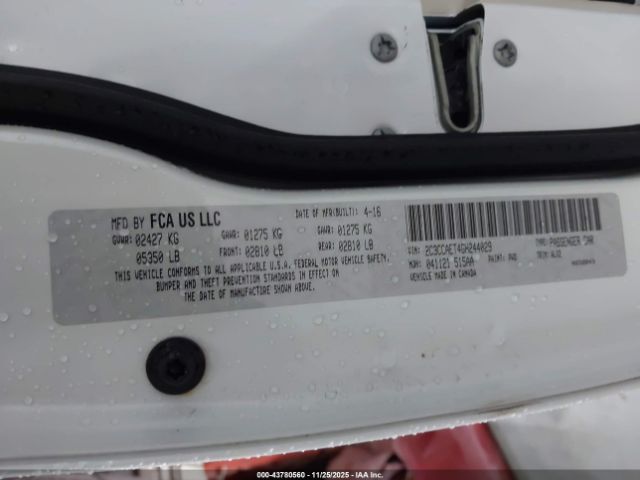 Chrysler 300c Image 16