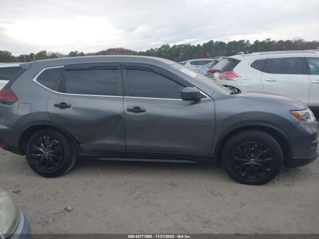 Nissan Rogue S Fwd Image 16