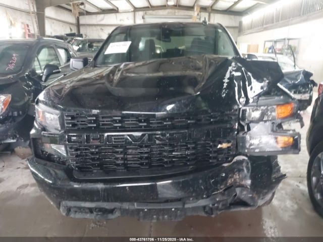 Chevrolet Silverado 1500 2wd  Short Bed Custom Image 11