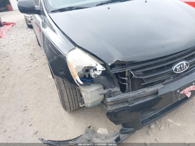 Kia Sedona Lx Image 5