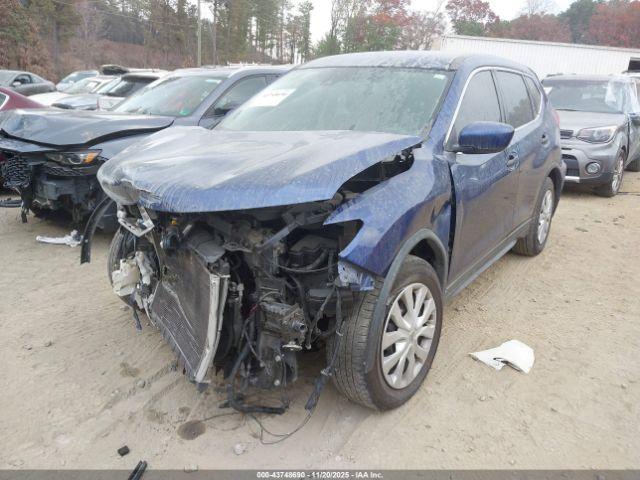 Nissan Rogue S Image 3