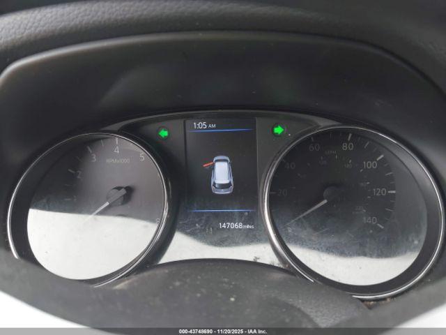 Nissan Rogue S Image 6