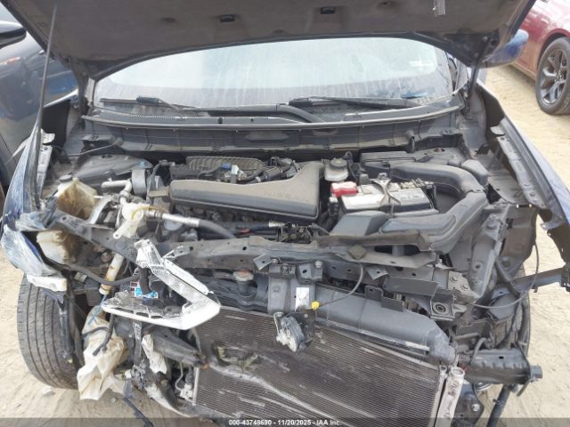 Nissan Rogue S Image 15