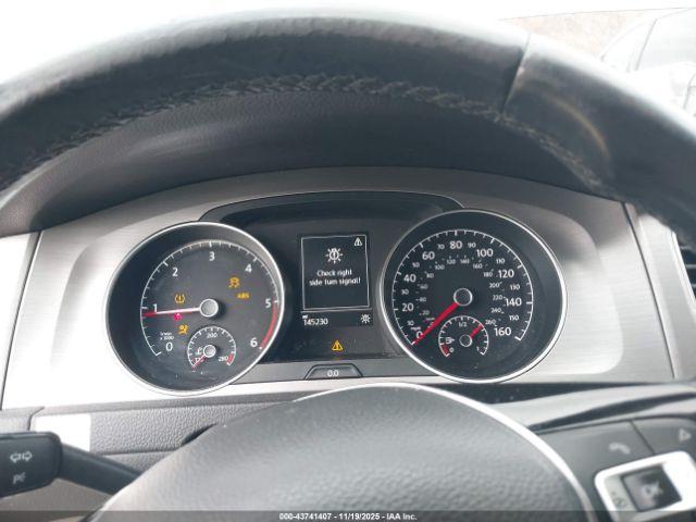 Volkswagen Golf Tdi S 4-door Image 16