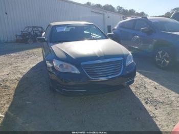  Salvage Chrysler 200