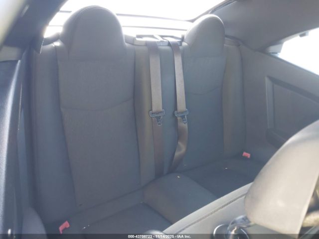 Chrysler 200 Touring Image 7