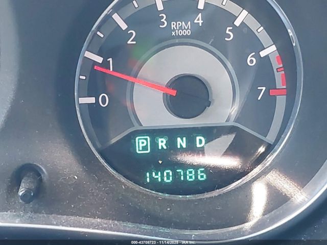 Chrysler 200 Touring Image 14