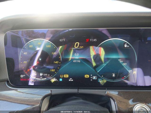 Mercedes-Benz E-Class Image 3