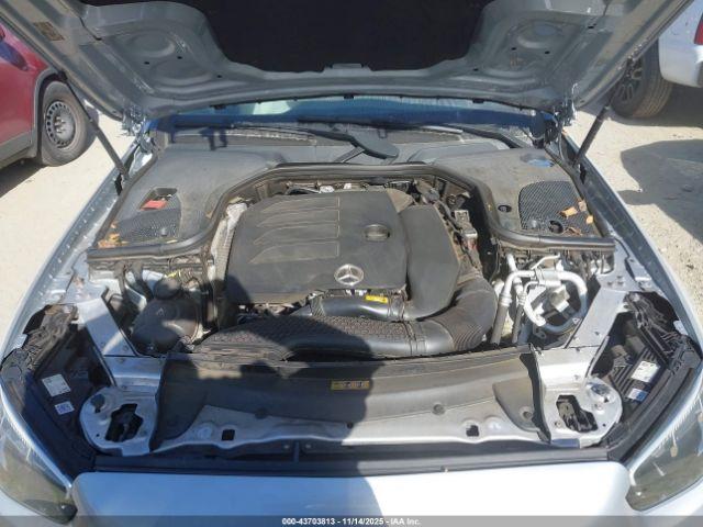 Mercedes-Benz E-Class Image 5