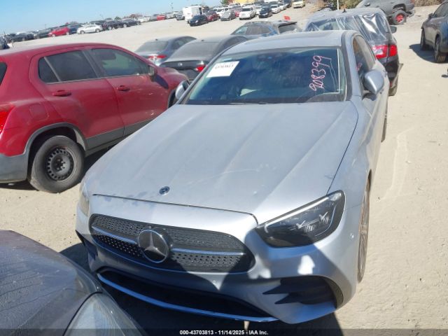 Mercedes-Benz E-Class Image 9