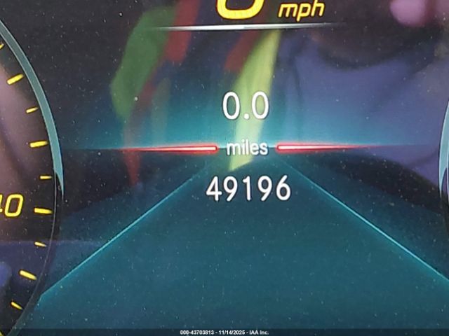 Mercedes-Benz E-Class Image 11