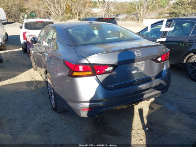 Nissan Altima Sv Fwd Image 2