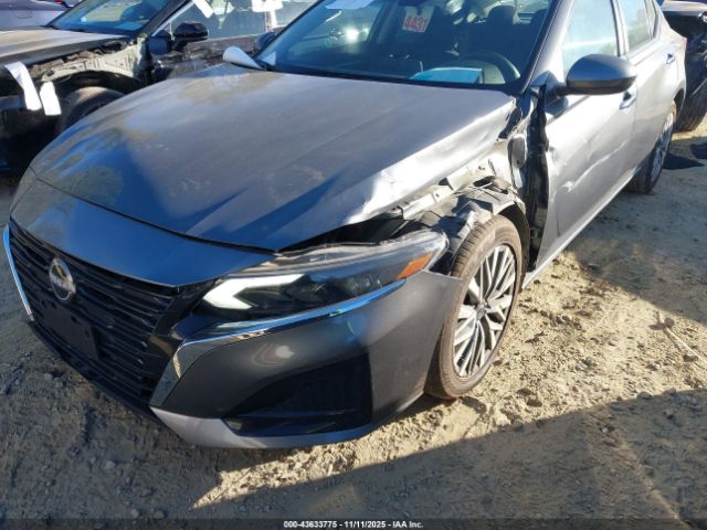 Nissan Altima Sv Fwd Image 8