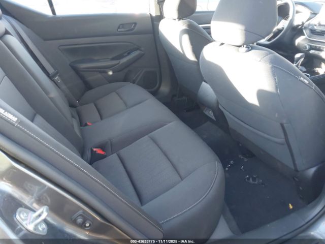 Nissan Altima Sv Fwd Image 6