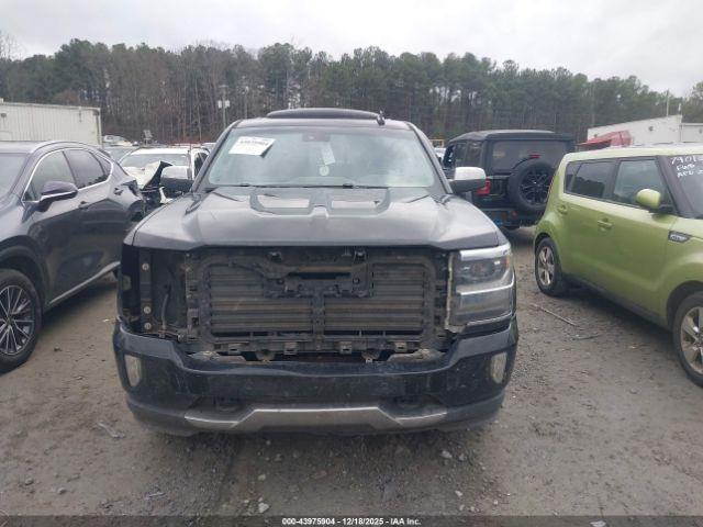 Chevrolet Silverado 1500 High Country Image 10
