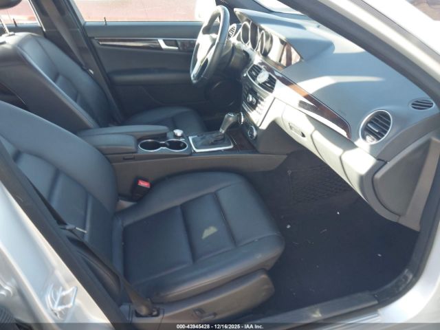 Mercedes-Benz C-Class C 250 Sport Image 10