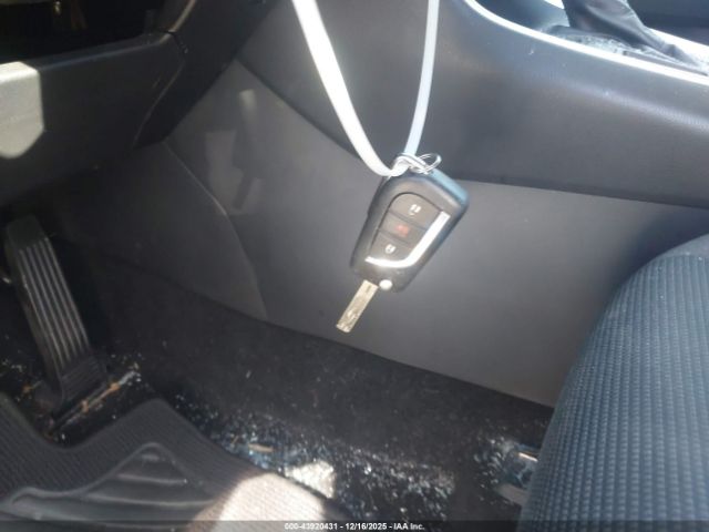 Toyota RAV4 Le Image 16