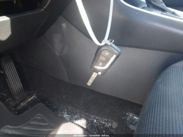 Toyota RAV4 Le Image 16