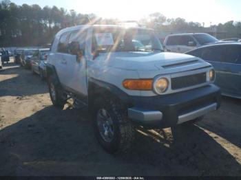  Salvage Toyota FJ Cruiser