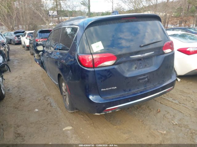 Chrysler Pacifica Touring-l Image 11