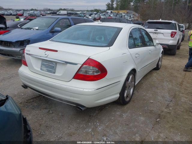 Mercedes-Benz E-Class Image 4