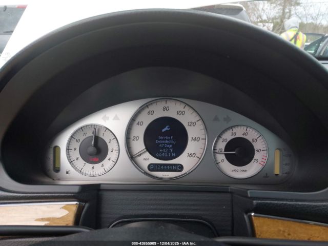 Mercedes-Benz E-Class Image 10