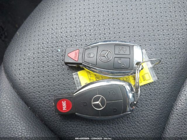 Mercedes-Benz E-Class Image 14