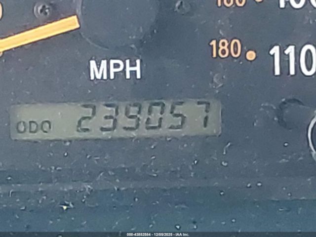 Toyota Tundra Sr5 V8 Image 16