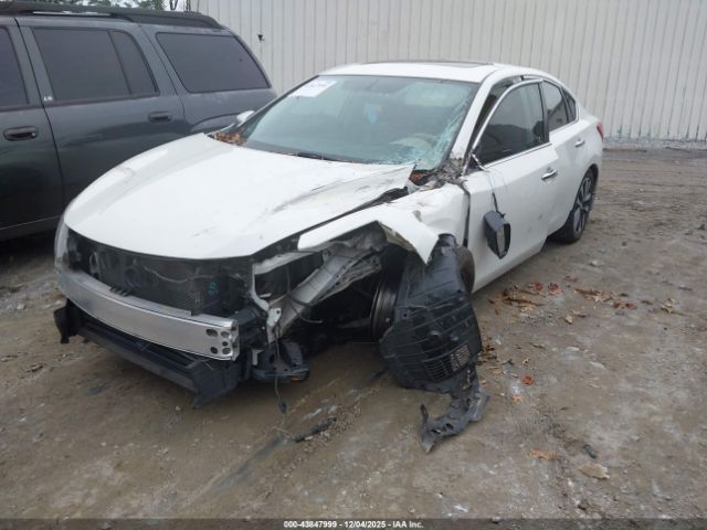 Nissan Altima 2.5 Sv Image 2