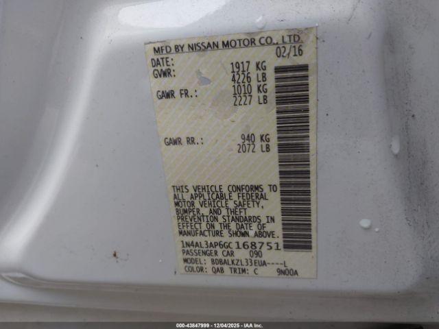 Nissan Altima 2.5 Sv Image 11