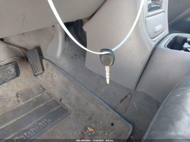 Chevrolet Silverado 1500 Lt Image 10