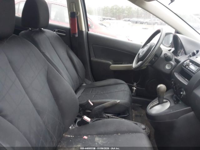 Mazda Mazda2 Sport Image 3