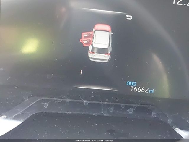 Toyota RAV4 Xle Image 13