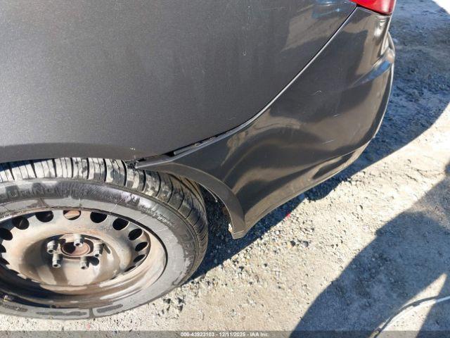 Pontiac G6 Value Leader Image 8