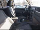 Jeep Commander Sport Image 12