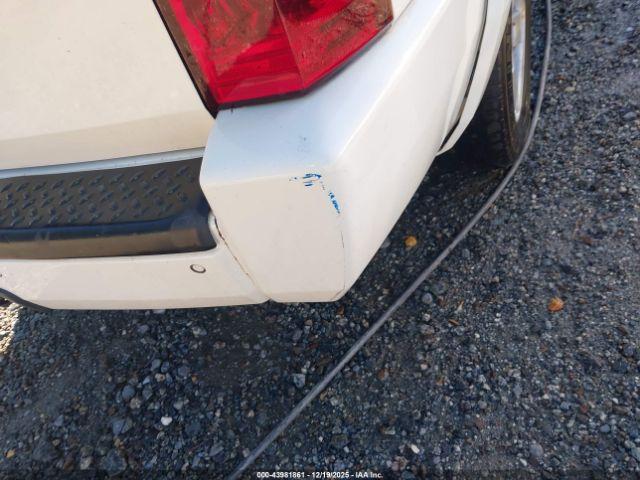 Jeep Commander Sport Image 3