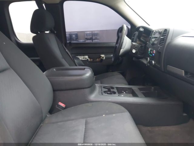 Chevrolet Silverado 1500 Lt Image 8