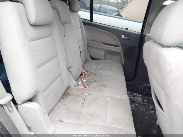 Ford Taurus X Sel Image 9