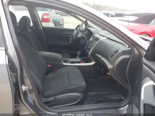 Nissan Altima 2.5 Sv Image 2