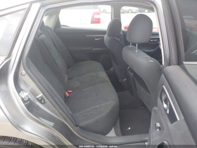 Nissan Altima 2.5 Sv Image 3