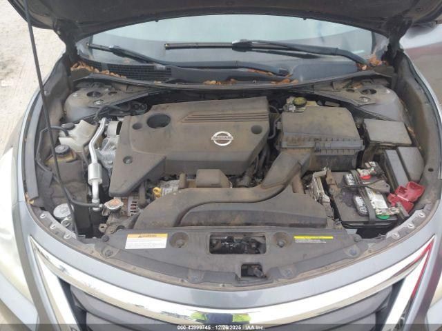 Nissan Altima 2.5 Sv Image 8