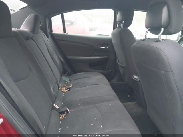 Chrysler 200 Touring Image 13