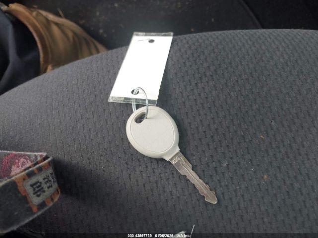 Chrysler 200 Touring Image 15