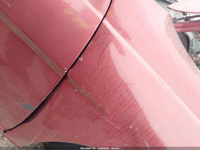 Chrysler 200 Touring Image 16