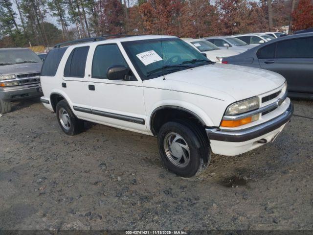  Salvage Chevrolet Blazer
