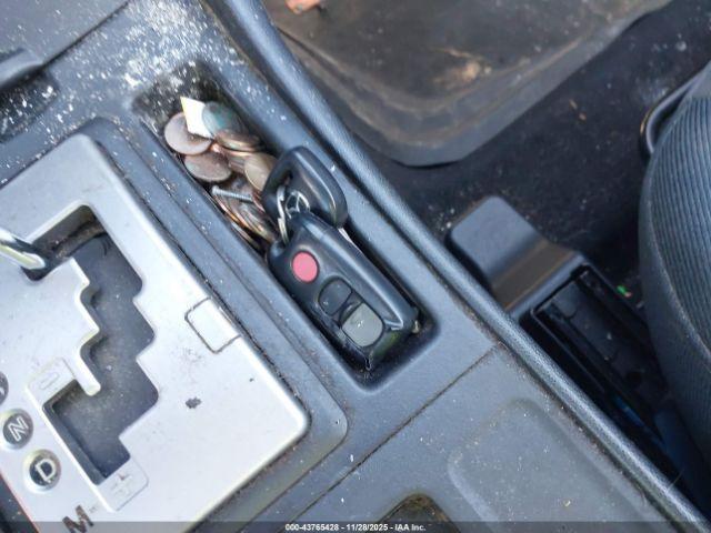 Mazda Mazda3 I Image 11